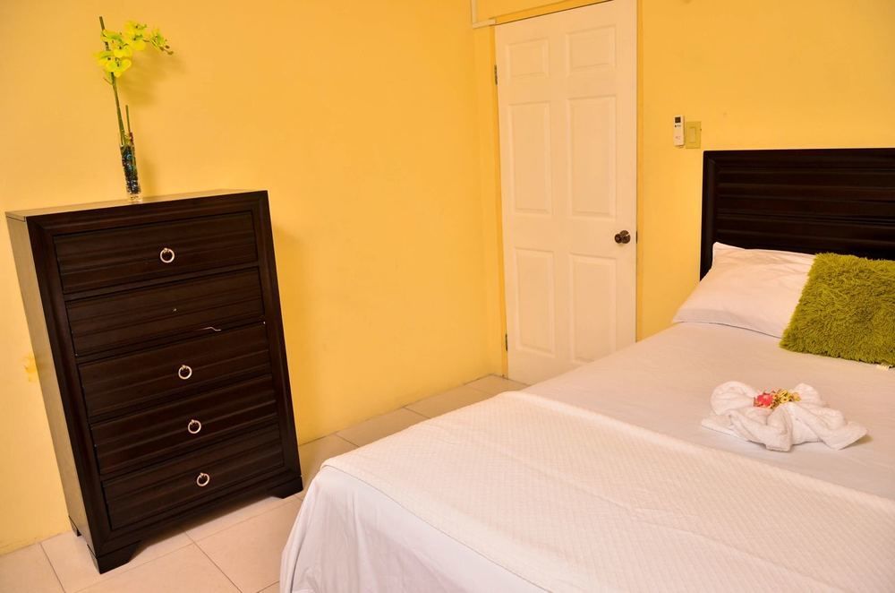 Kingston Sunset Guest Apartment I Extérieur photo