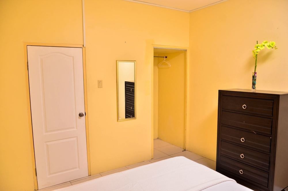 Kingston Sunset Guest Apartment I Extérieur photo
