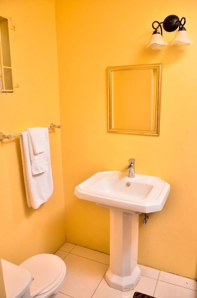 Kingston Sunset Guest Apartment I Extérieur photo